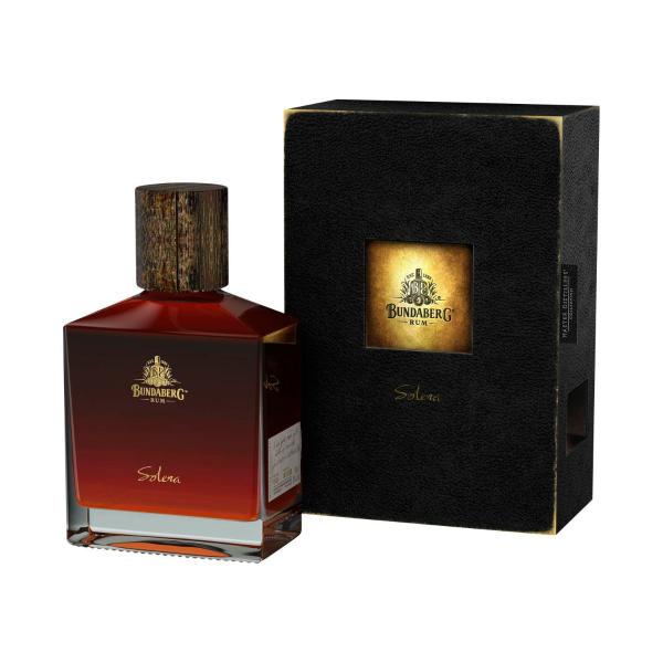 Master Distillers' Solera Rum 700ml