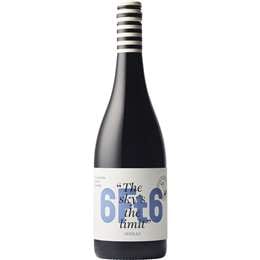 Six Foot Six Shiraz 750ml