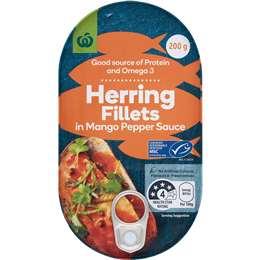 Woolworths Herring Fillets In Mango Pepper Sauce 200g