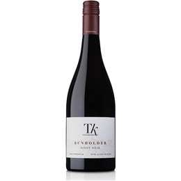 Te Kairanga Runholder Pinot Noir 750ml